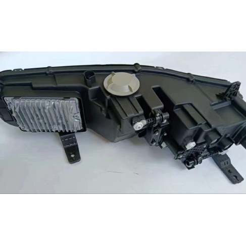 Zeekr x - фары передние (ближний-дальний)